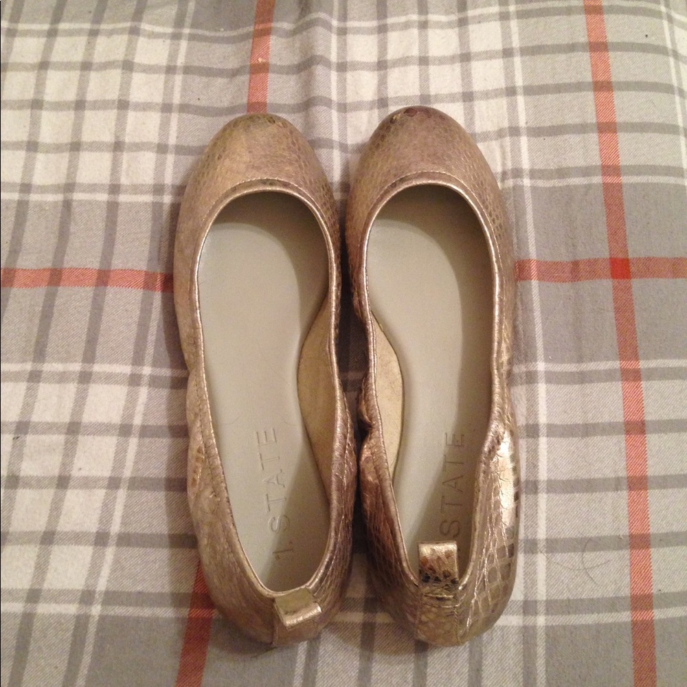 gold flats